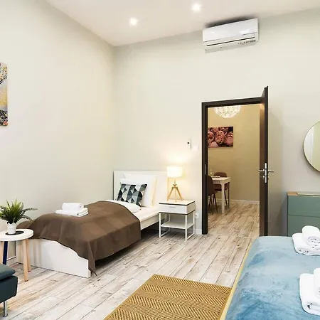 Ultra Central And Stylish Apartment With Ac Budapest Exterior photo